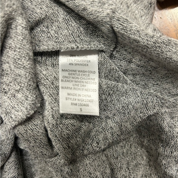 *NWT* Market & Spruce Denver Front Twist Brushed Gray Knit Top, Sz S, 3/4 Sleeve - Picture 7 of 7